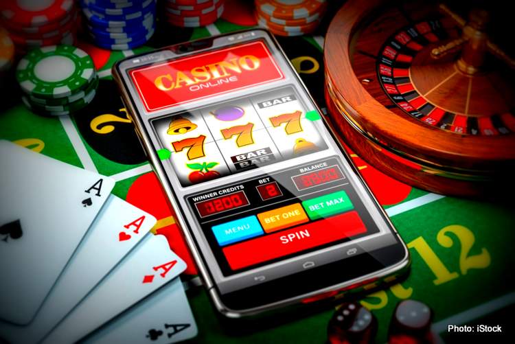 Experience the Thrills of BetFoxx Casino & Sportsbook